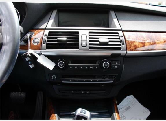 宝马X5(进口) 2009款 xDrive30i豪华型 中控类   中控台