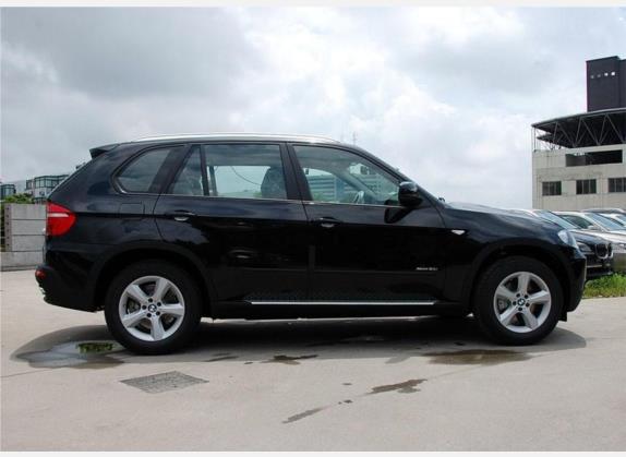宝马X5(进口) 2009款 xDrive30i豪华型 外观   正侧