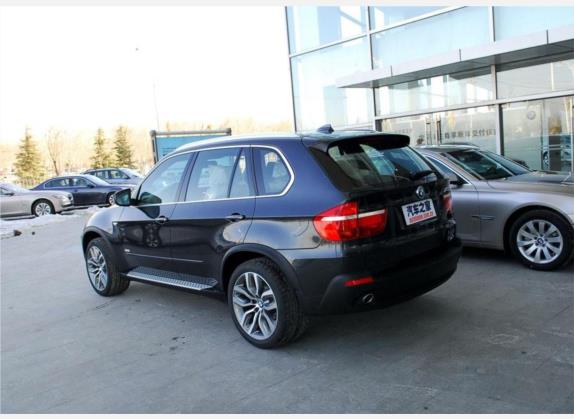 宝马X5(进口) 2010款 xDrive30i豪华型十周年纪念版 外观   斜后
