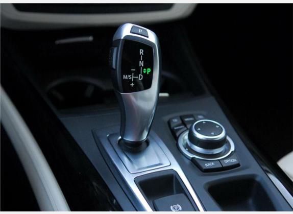 宝马X5(进口) 2010款 xDrive30i豪华型十周年纪念版 中控类   挡把