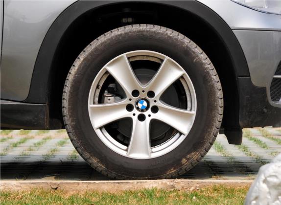宝马X5(进口) 2011款 xDrive35i 领先型 其他细节类   前轮