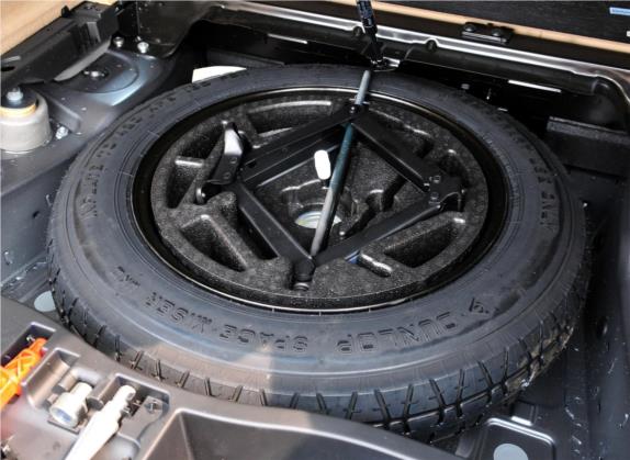 宝马X5(进口) 2011款 xDrive35i 领先型 其他细节类   备胎