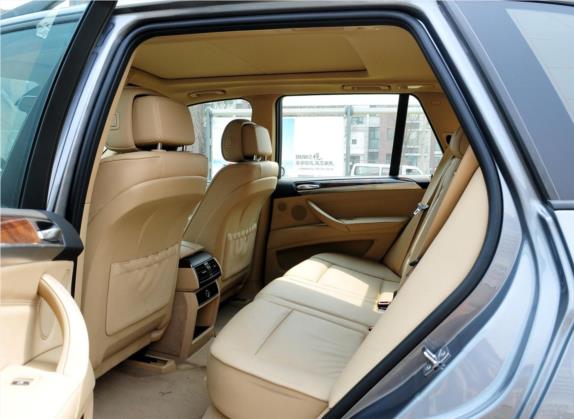 宝马X5(进口) 2011款 xDrive35i 领先型 车厢座椅   后排空间