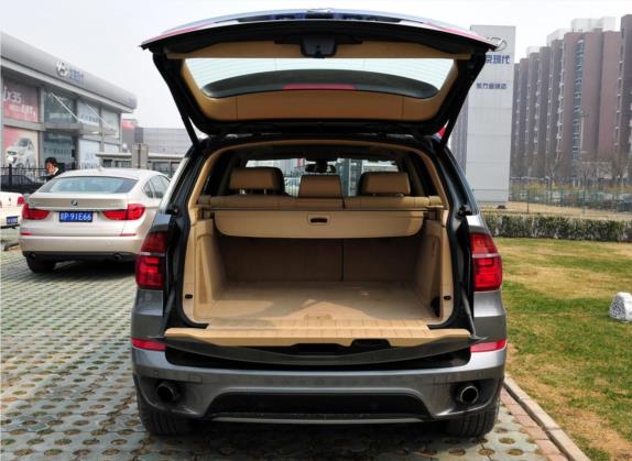 宝马X5(进口) 2011款 xDrive35i 领先型 车厢座椅   后备厢