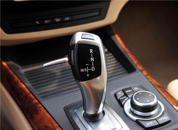 宝马X5(进口) 2011款 xDrive35i 领先型 中控类   挡把
