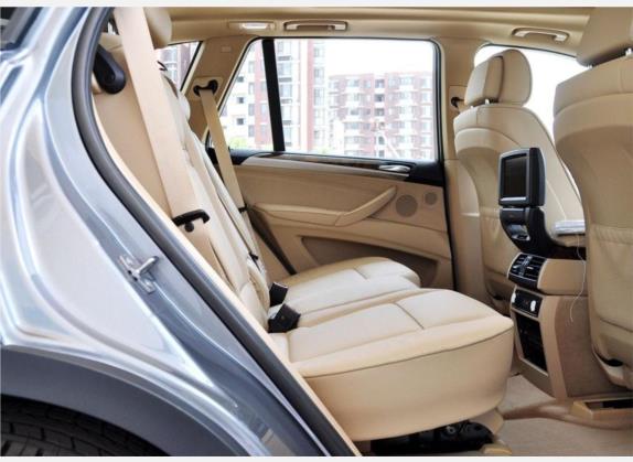 宝马X5(进口) 2011款 xDrive35i 豪华型 车厢座椅   后排空间