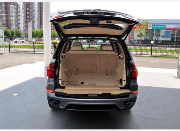 宝马X5(进口) 2011款 xDrive35i 豪华型 车厢座椅   后备厢