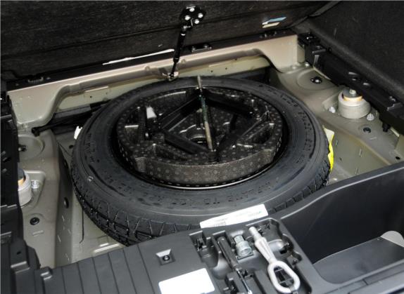 宝马X5(进口) 2013款 xDrive35i 领先型 其他细节类   备胎