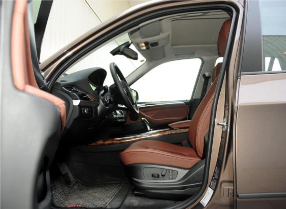 宝马X5(进口) 2013款 xDrive35i 领先型 车厢座椅   前排空间