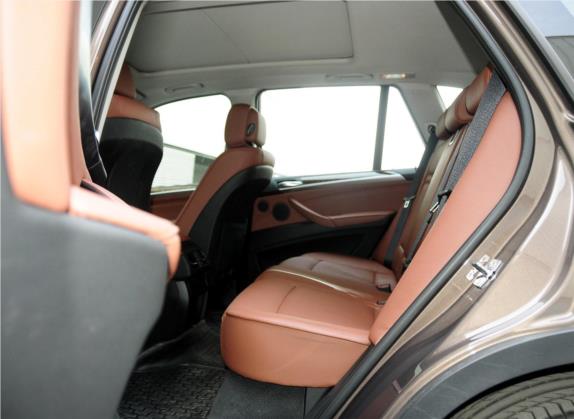 宝马X5(进口) 2013款 xDrive35i 领先型 车厢座椅   后排空间