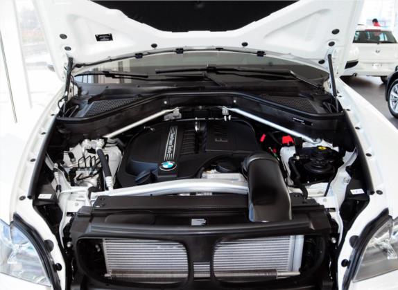 宝马X5(进口) 2013款 xDrive35i M运动型 其他细节类   发动机舱