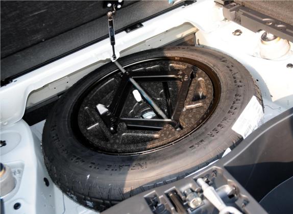 宝马X5(进口) 2013款 xDrive35i 臻享版 其他细节类   备胎