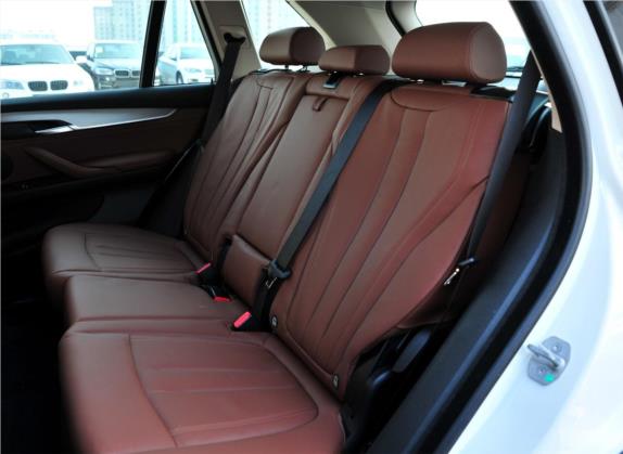 宝马X5(进口) 2014款 xDrive30d 车厢座椅   后排空间