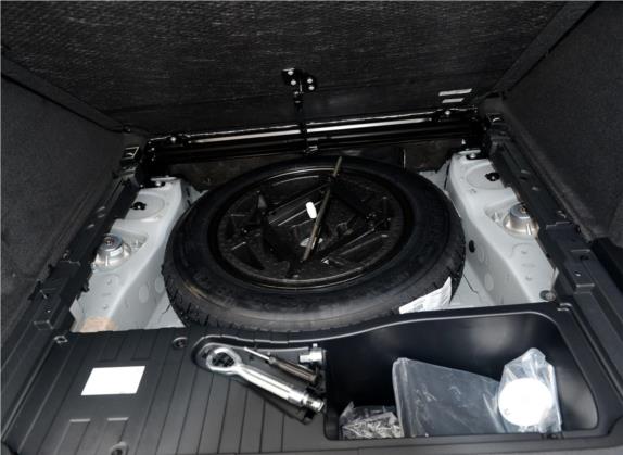 宝马X5(进口) 2014款 xDrive35i 典雅型 其他细节类   备胎