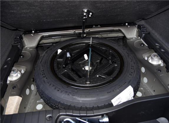 宝马X5(进口) 2015款 xDrive35i中国限量版 其他细节类   备胎