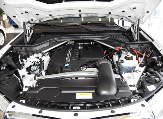 宝马X5(进口) 2017款 xDrive35i 尊享型 其他细节类   发动机舱