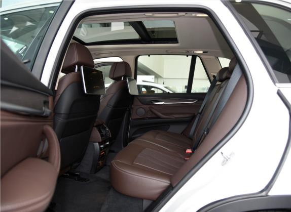 宝马X5(进口) 2017款 xDrive35i 尊享型 车厢座椅   后排空间