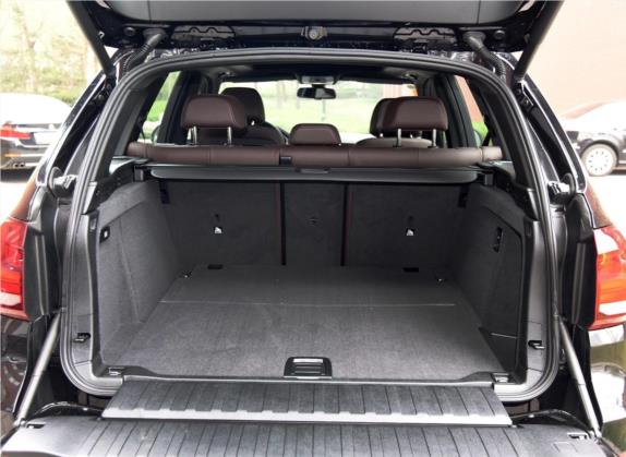 宝马X5(进口) 2017款 xDrive35i M豪华运动型 车厢座椅   后备厢