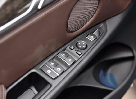 宝马X5(进口) 2017款 xDrive35i M豪华运动型 车厢座椅   门窗控制