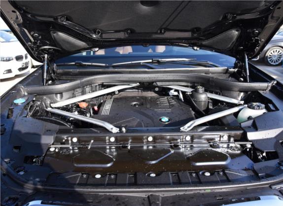 宝马X5(进口) 2019款 xDrive30i M运动套装 其他细节类   发动机舱