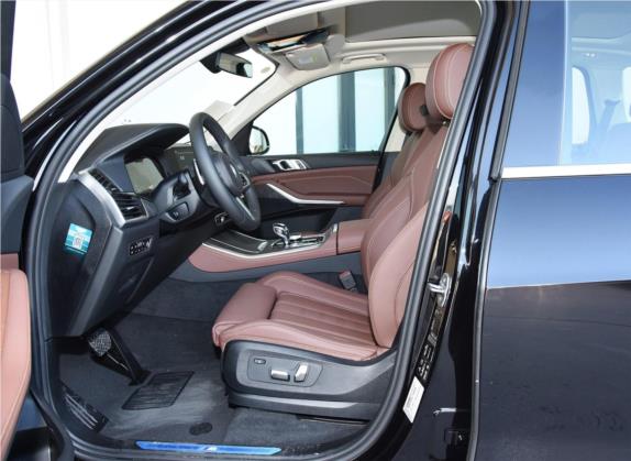 宝马X5(进口) 2019款 xDrive30i M运动套装 车厢座椅   前排空间