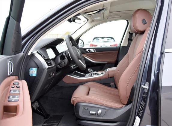 宝马X5(进口) 2020款 xDrive30i M运动套装 车厢座椅   前排空间