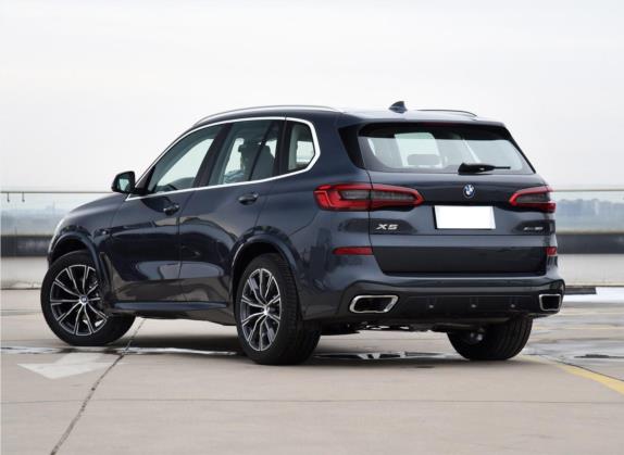 宝马X5(进口) 2020款 xDrive30i M运动套装 外观   斜后