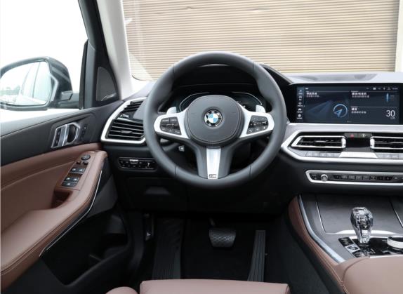 宝马X5(进口) 2021款 xDrive40i M运动套装 中控类   驾驶位