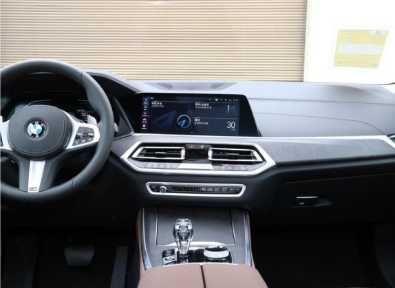 宝马X5(进口) 2021款 xDrive40i M运动套装 中控类   中控台
