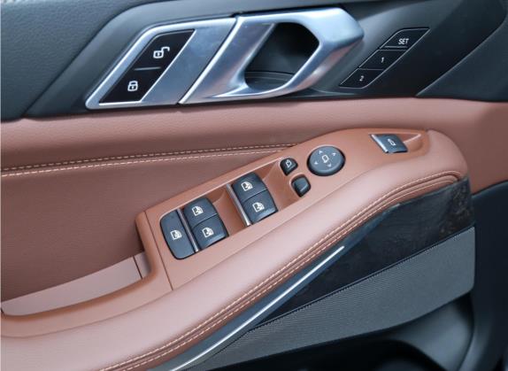 宝马X5(进口) 2021款 xDrive40i M运动套装 车厢座椅   门窗控制