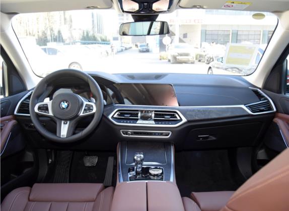 宝马X5(进口) 2022款 xDrive30i M运动套装 中控类   中控全图