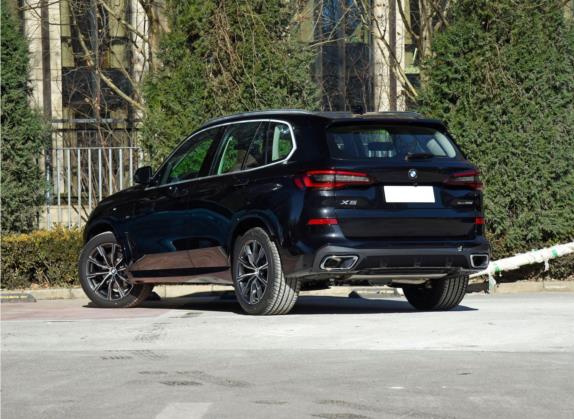 宝马X5(进口) 2022款 xDrive30i M运动套装 外观   斜后