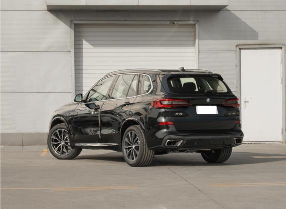 宝马X5(进口) 2022款 xDrive40i M运动套装 外观   斜后