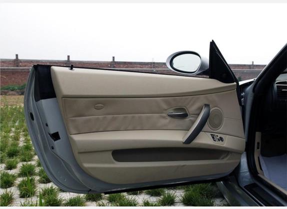宝马Z4 2006款 3.0si敞篷跑车 车厢座椅   前门板