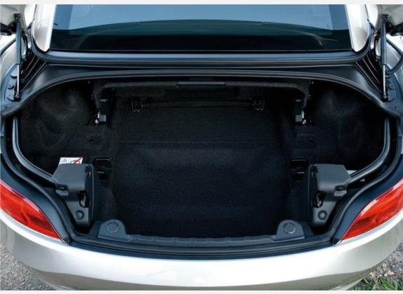 宝马Z4 2009款 sDrive35i锋尚型 车厢座椅   后备厢