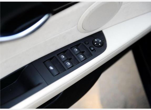 宝马Z4 2009款 sDrive30i锋尚型 车厢座椅   门窗控制