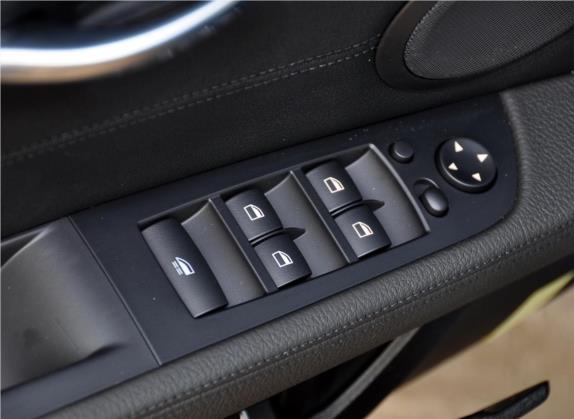 宝马Z4 2011款 sDrive35is 车厢座椅   门窗控制