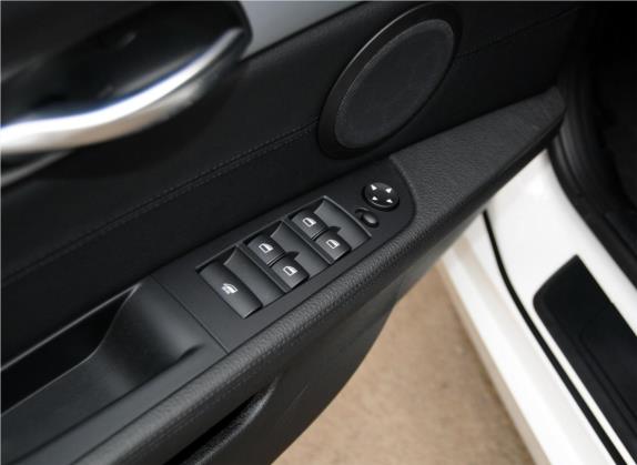 宝马Z4 2013款 sDrive20i领先型 车厢座椅   门窗控制