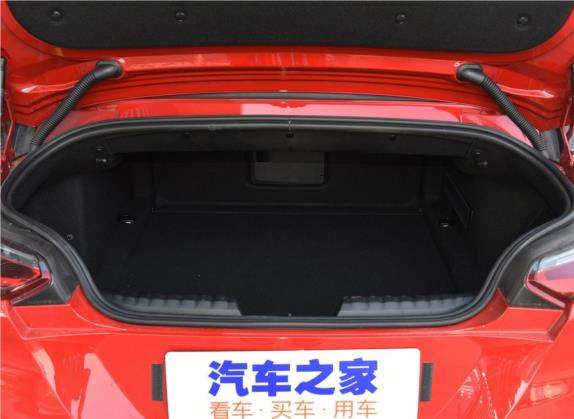 宝马Z4 2019款 M40i M运动性能版 车厢座椅   后备厢