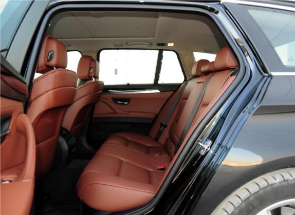 宝马5系(进口) 2012款 530i 领先型 旅行版 车厢座椅   后排空间