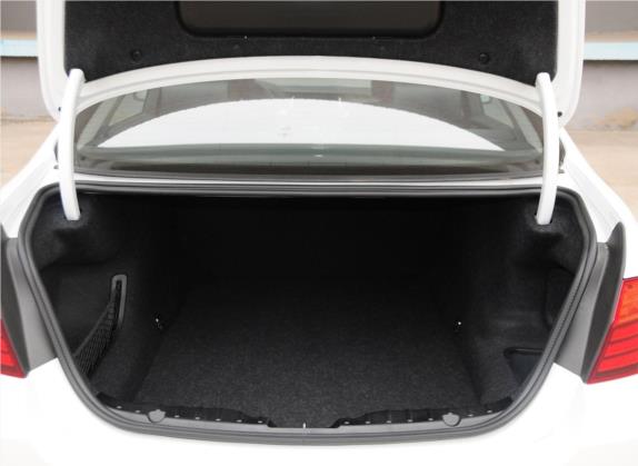 宝马5系(进口) 2014款 520i 典雅型 车厢座椅   后备厢