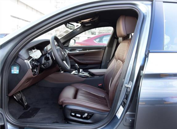 宝马5系(进口) 2019款 540i M运动套装 车厢座椅   前排空间