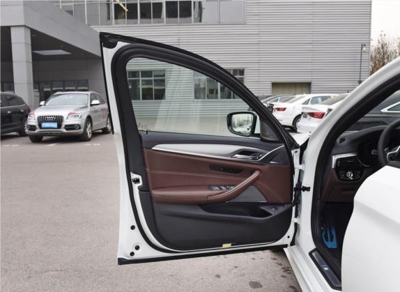 宝马5系(进口) 2020款 540i 风尚版 M运动套装 车厢座椅   前门板