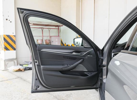 宝马5系(进口) 2022款 530i 风尚版 M运动套装 车厢座椅   前门板