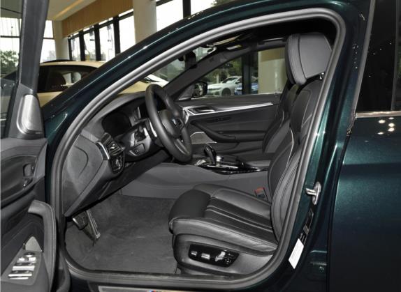 宝马5系(进口) 2022款 改款 530i 风尚版 M运动套装 车厢座椅   前排空间
