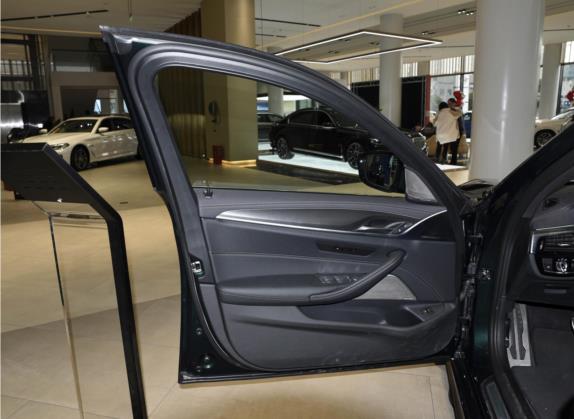 宝马5系(进口) 2022款 改款 530i 风尚版 M运动套装 车厢座椅   前门板