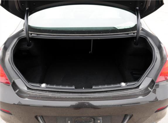宝马6系 2012款 650i xDrive Gran Coupe 车厢座椅   后备厢