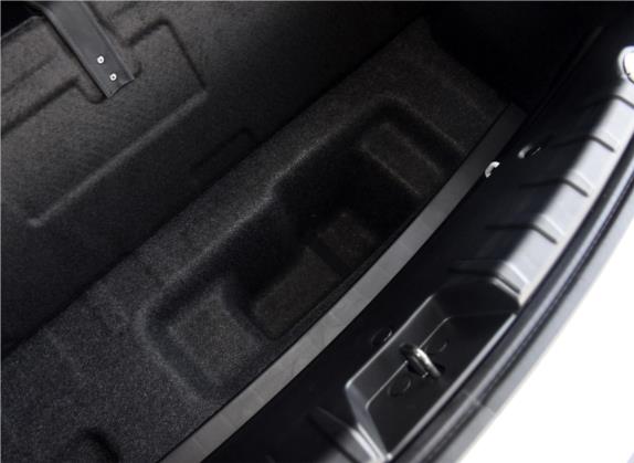 宝马6系 2016款 640i xDrive Gran Coupe 其他细节类   备胎
