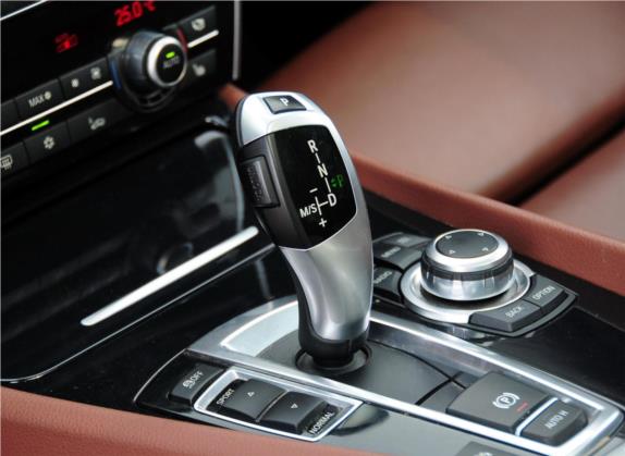 宝马5系GT 2010款 535i 领先型 中控类   挡把