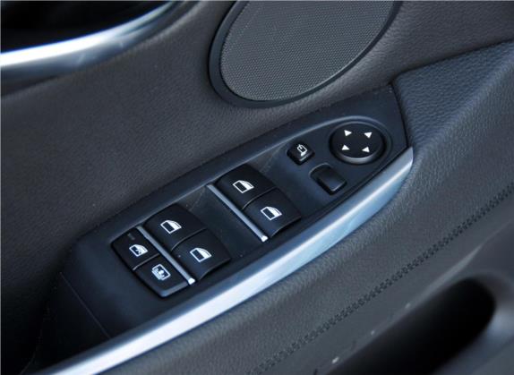 宝马5系GT 2010款 550i xDrive 车厢座椅   门窗控制